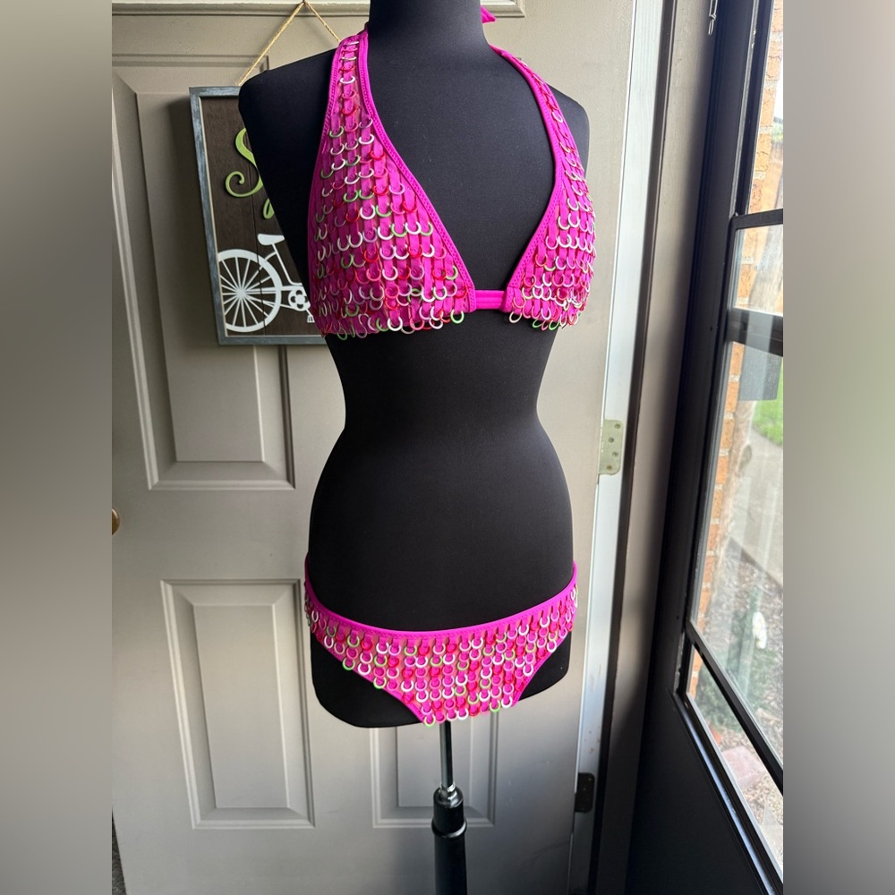 Vintage Y2K Rosa Chá hot pink colorful metal rings designer bikini, size large